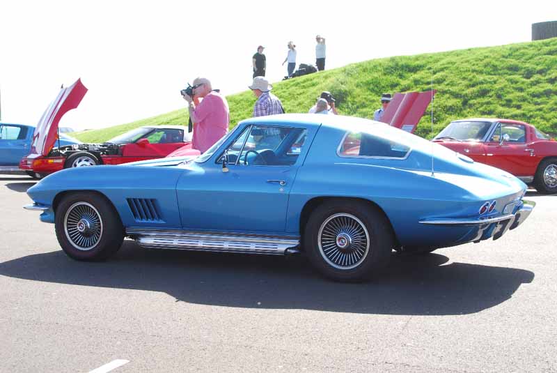 136-Corvette-Convention-2012